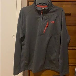 Men’s The North Face Half-Zip Pullover - Large